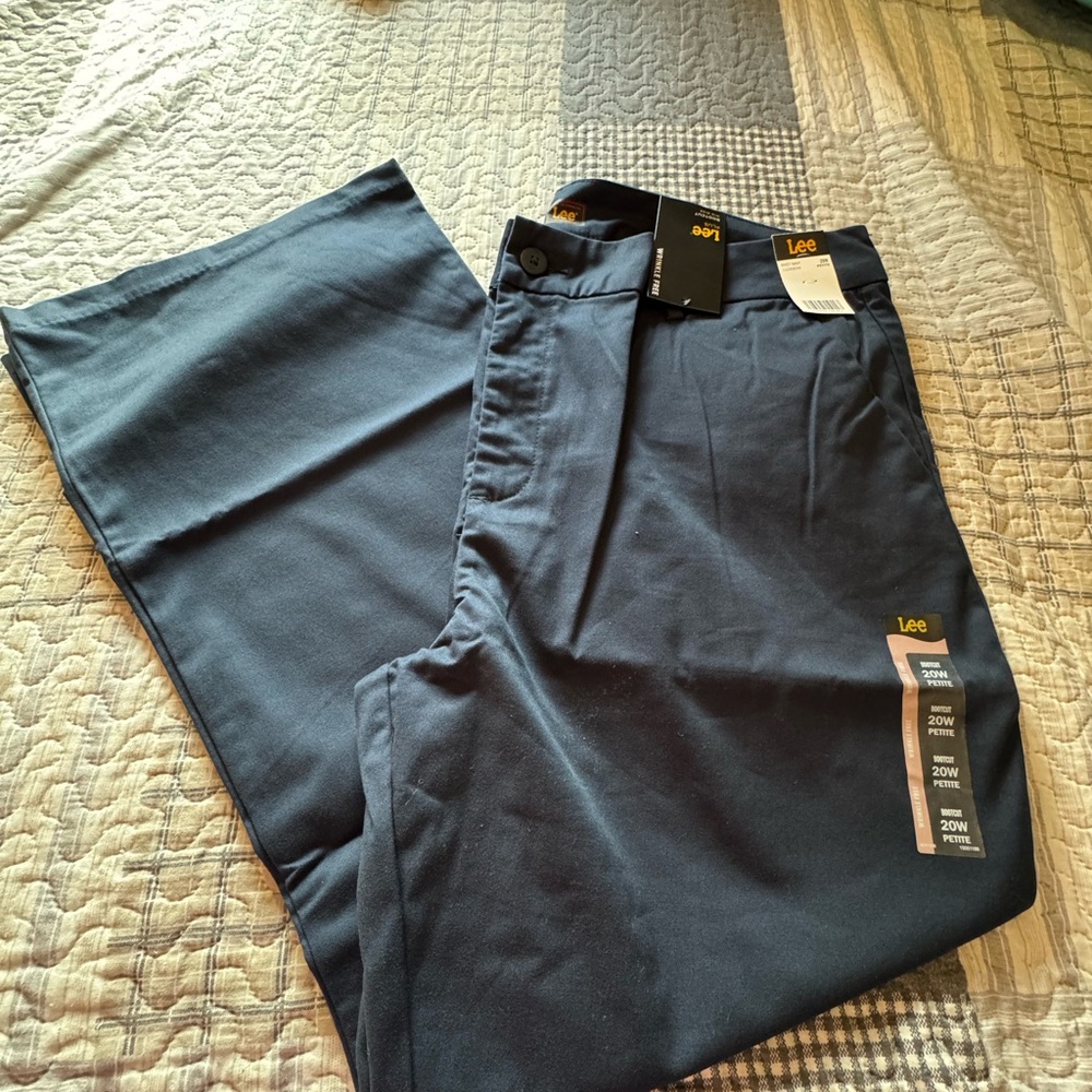Lee Women’s Navy Pants